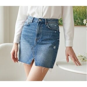 H&M Denim Mini Skirt Women Size 4 Blue Distressed Raw Hem High Waisted‎ Y2K Edgy